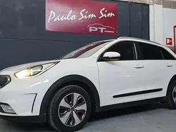 Branco Usado 2019 Kia Niro EX SUV | € 14.990