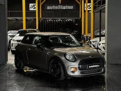 Cinza Usado 2016 Mini ONE Citadino | € 13.490 (Bom preço)
