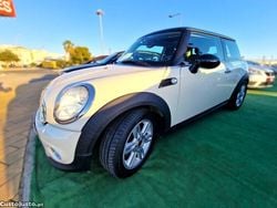Amarelo Usado 2012 Mini Cooper D Citadino | € 14.900