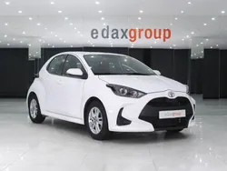 Branco Usado 2021 Toyota Yaris Comfort | € 15.990 (Preço justo)