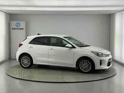 Branco Usado 2020 Kia Rio | € 14.200