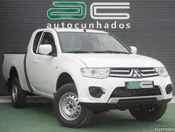 Branco Usado 2015 Mitsubishi L200 Inform Pickup | € 19.750