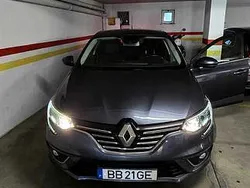 Usado 2016 Renault Mégane III Bose Edition Sedan | € 12.300 (Preço elevado)