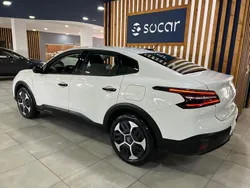 Branco Usado 2024 Citroën C4 Feel Sedan | € 19.500 (Bom preço)