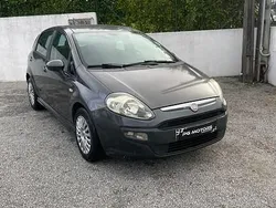 Cinza Usado 2011 Fiat Punto Evo Dynamic Citadino | € 4.990 (Preço justo)