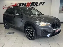 Cinzento Usado 2022 BMW X1 Sport Line SUV | € 28.490 (Preço justo)