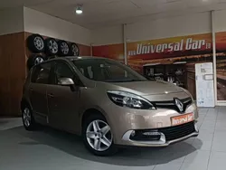 Cinzento Usado 2015 Renault Scénic III Monovolume | € 10.990