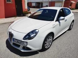 Branco Usado 2013 Alfa Romeo Giulietta Citadino | € 14.000