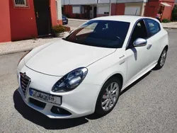 Branco Usado 2013 Alfa Romeo Giulietta Citadino | € 14.000
