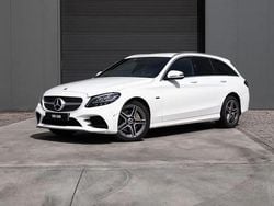 Branco Usado 2019 Mercedes C300 AMG line Carrinha | € 29.999