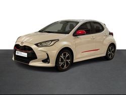 Branco (pintura metalizada especial) Usado 2024 Toyota Yaris Sedan | € 25.750 (Preço elevado)