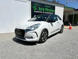 Branco Usado 2017 Citroën DS3 Chic Citadino | € 12.900