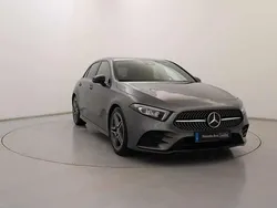 Cinzento Usado 2022 Mercedes A180 Citadino | € 33.990 (Preço justo)