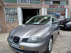 Cinza Usado 2006 Seat Ibiza | € 3.499 (Preço justo)