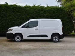 Branco Usado 2020 Peugeot Partner Premium Monovolume | € 14.950 (Preço justo)
