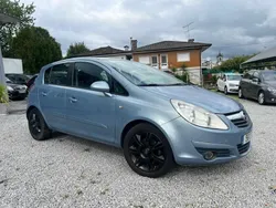 Azul Usado 2006 Opel Corsa | € 6.500 (Caro)