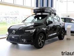 Prata dawn Usado 2023 Volvo XC40 Plus SUV | € 42.700