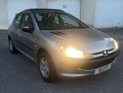 Usado 2002 Peugeot 206 Sedan | € 1.750 (Preço justo)