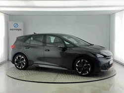 Cinzento Usado 2023 Cupra Born Citadino | € 32.990 (Preço justo)