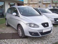 Cinzento Usado 2010 Seat Altea XL Monovolume | € 7.450