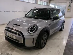 Cinza Usado 2024 Mini Cooper SE Essential Citadino | € 32.000 (Caro)