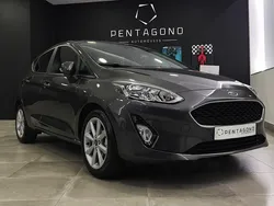 Cinzento Usado 2019 Ford Fiesta Business Edition Citadino | € 13.900 (Preço justo)