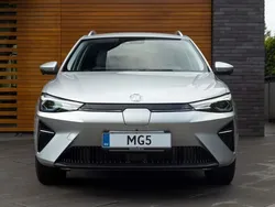Cinzento Usado 2022 MG MG5 EV Luxury Carrinha | € 24.000