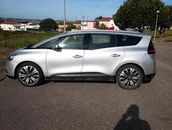 Cinzento Usado 2017 Renault Scénic IV Monovolume | € 11.500 (Super Preço)