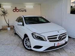 Branco Usado 2015 Mercedes A180 Style | € 15.750 (Preço justo)