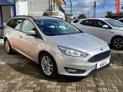Cinza prata Usado 2016 Ford Focus Trend+ Carrinha | € 10.900 (Preço elevado)