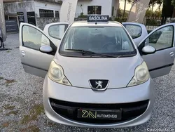 Cinza Usado 2007 Peugeot 107 Citadino | € 4.350