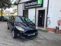 Preto Usado 2016 Ford Fiesta Titanium Citadino | € 11.990 (Preço justo)