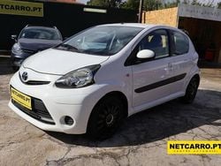 Branco Usado 2012 Toyota Aygo Citadino | € 7.850