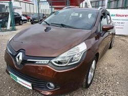 Dourado Usado 2013 Renault Clio GrandTour Dynamique Carrinha | € 7.150 (Preço justo)