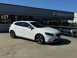 Branco Usado 2016 Volvo V40 Carrinha | € 16.900 (Preço justo)