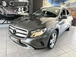 Cinzento Usado 2015 Mercedes GLA180 Style SUV | € 17.600 (Preço justo)