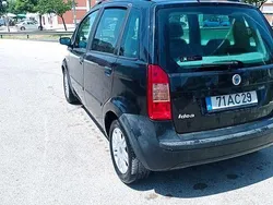 Usado 2005 Fiat Idea Monovolume | € 1.300