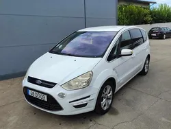 Branco Usado 2010 Ford S-MAX S Monovolume | € 11.500 (Preço elevado)