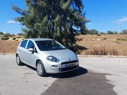 Usado 2017 Fiat Grande Punto Lounge Citadino | € 8.250 (Preço elevado)