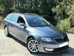 Cinza Usado 2014 Skoda Octavia Elegance Carrinha | € 7.500