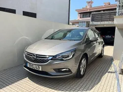 Usado 2017 Opel Astra Sedan | € 15.500 (Caro)