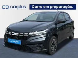 Cinza Usado 2023 Dacia Sandero Essentiel Citadino | € 16.300 (Preço justo)