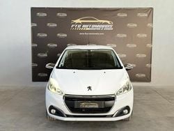 Branco Usado 2016 Peugeot 208 Citadino | € 8.990 (Preço justo)