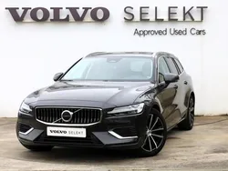 Cinzento Usado 2024 Volvo V60 Core Carrinha | € 44.800 (Bom preço)