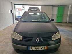Usado 2005 Renault Mégane II Sedan | € 1.600 (Bom preço)