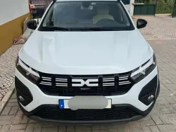 Branco Usado 2023 Dacia Sandero Citadino | € 16.000 (Preço justo)