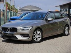 Cinza Usado 2021 Volvo V60 Momentum Carrinha | € 29.990 (Bom preço)