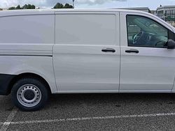 Branco Usado 2021 Mercedes Vito Monovolume | € 27.990