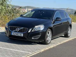 Usado 2011 Volvo V60 Summum Carrinha | € 6.500 (Bom preço)