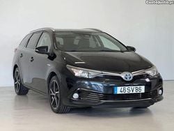 Preto Usado 2017 Toyota Auris Hybrid Comfort Sedan | € 14.950